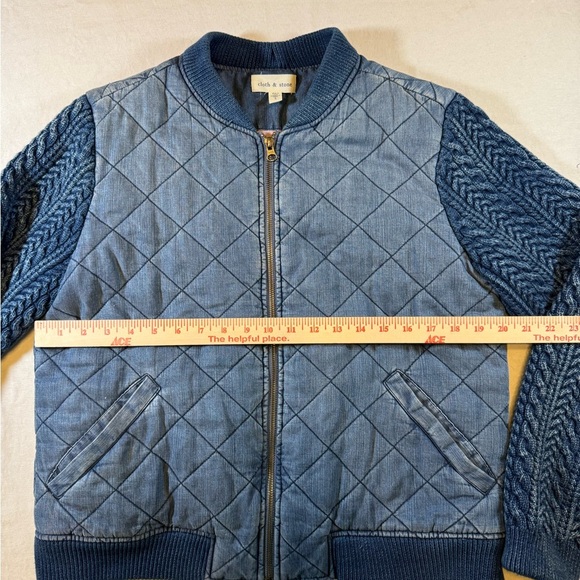 Cloth & Stone Chambray Quilted Denim Blue Jacket with Knit Sweater Sleeves - Picture 8 of 10